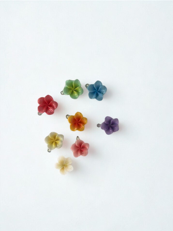 Fiori A Ciondolo In Plastica Rigida | Meta Beauty