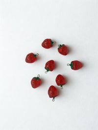 Fragole A Ciondolo In Plastica Rigida | Meta Beauty