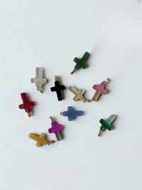 Croci A Ciondolo In Plastica Rigida | Meta Beauty