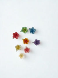 Fiori A Ciondolo In Plastica Rigida | Meta Beauty