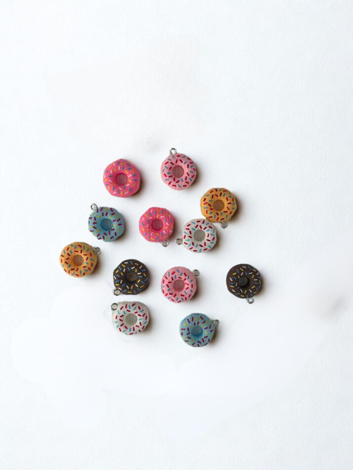 Ciambelle A Ciondolo In Plastica Rigida | Meta Beauty